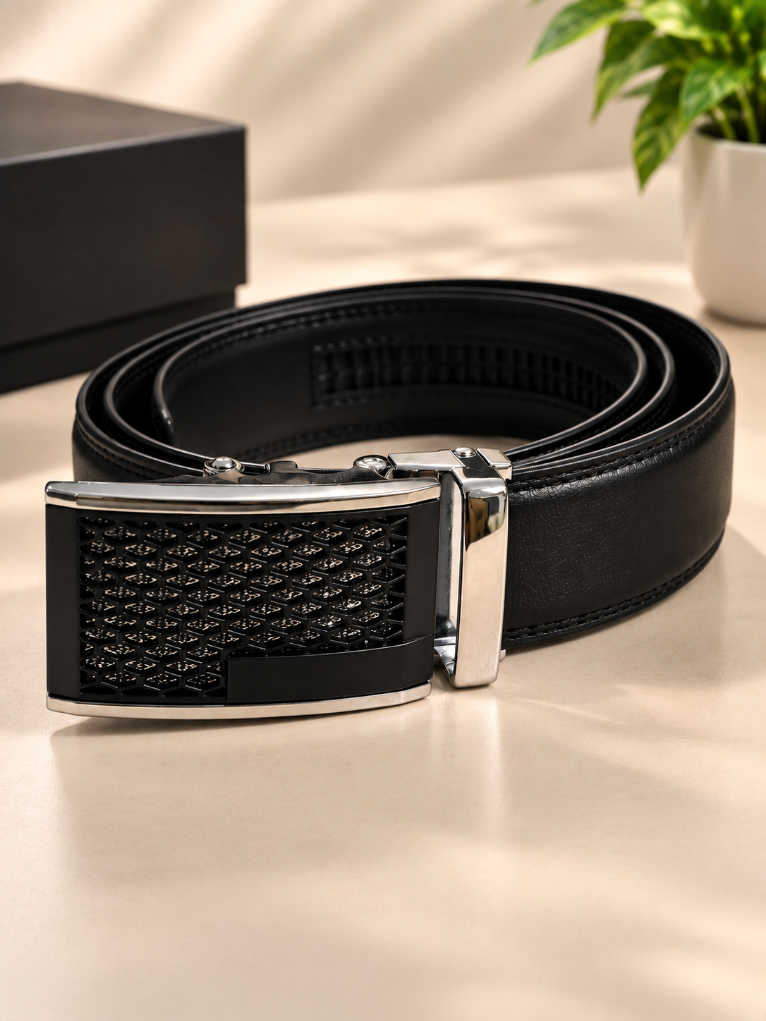 Noir Luxe Automatic Leather Belt – Signature Buckle & Refined Finish