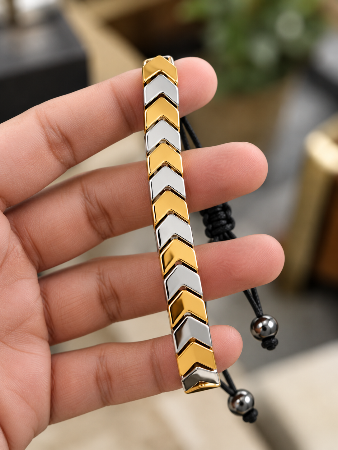 Silver Chevron Link Bracelet – Modern Style & Everyday Elegance
